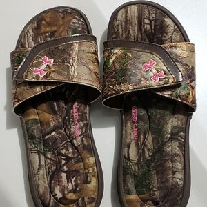 Womens UA Sandles